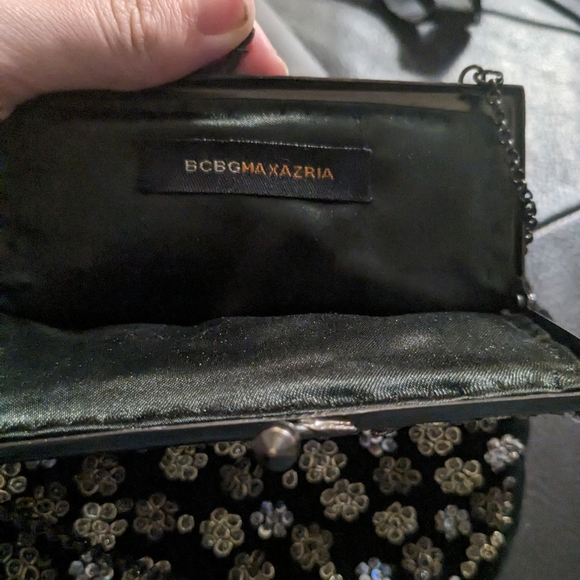 Bcbg small clutch bag with string. Sequined - Picture 2 of 3